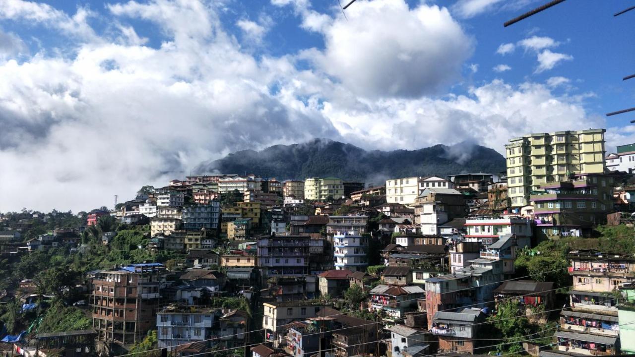 Medom'S Bnb Kohima Luaran gambar